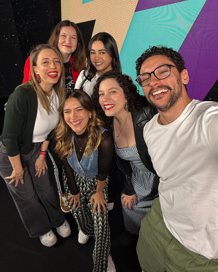 AdoroCinema e EntreMigas apresentam live especial do Emmy